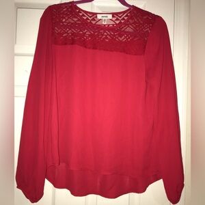 ✨️ 2 for $10✨️Long sleeved shirt with lace Size medium